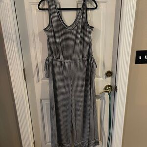 Max Studio Black and White Geometric Jumper